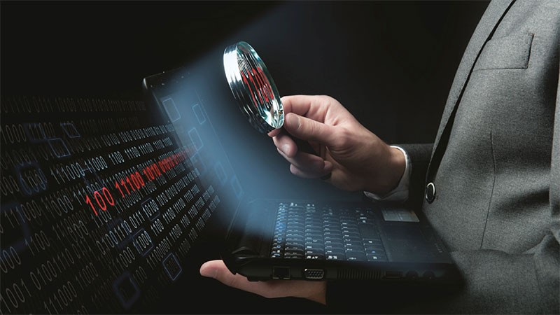 pericia computacional, forense buscando evidência e dados, recuperação de dados